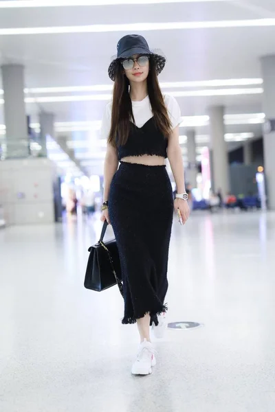 Kina Shanghai flygplats angelababy — Stockfoto