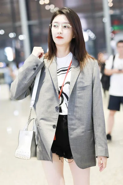 Chiny chińskie Shanghai Airport aktorka Maggie Jiang Shuying Snap — Zdjęcie stockowe