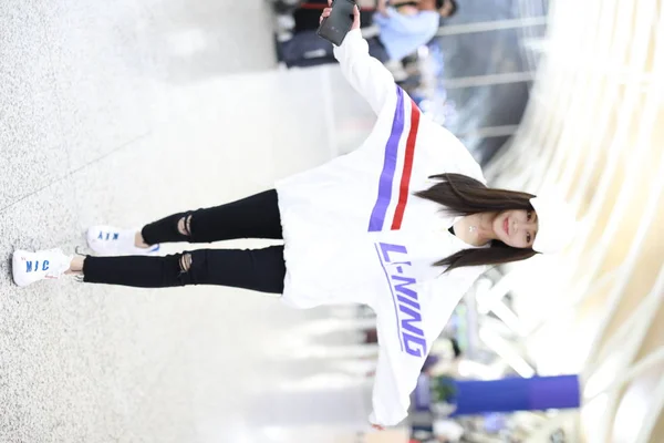 เราเป็นผู้ผลิตเฉพาะจากประเทศจีน SHANGHAI AIRPORT CRYSTAL ZHANG TIAN 'AI — ภาพถ่ายสต็อก