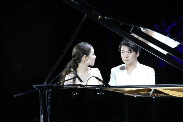 Çin Çin Shandong Rizhao Müzisyen Piyanist Konser Perform — Stok fotoğraf