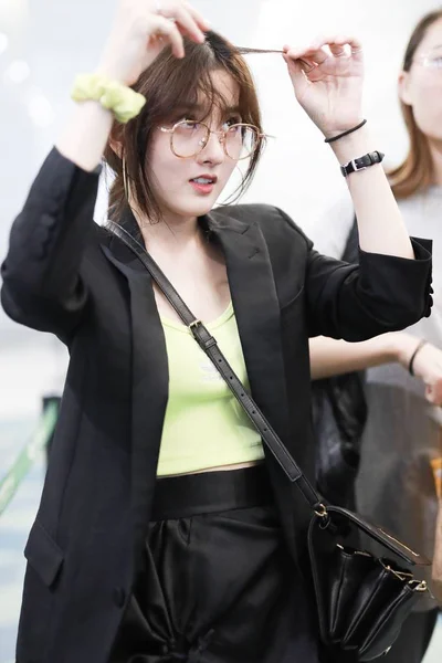 Chinese Actress Song Lareina Song Arrives Shanghai Hongqiao Airport Departure — Stock Photo, Image