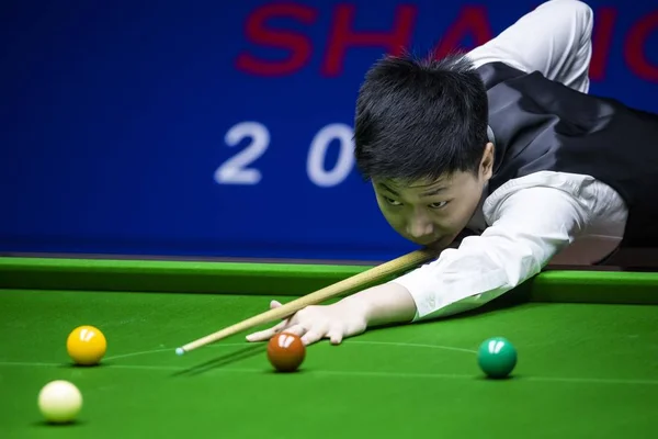 Giocatore Snooker Professionista Cinese Haotian Gioca Una Partita Del 2019 — Foto Stock