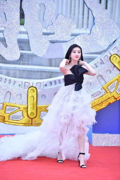 Actrice Chinoise Jing Tian Pose Sur Tapis Rouge Lors Cérémonie — Photo