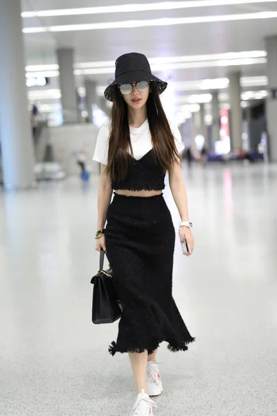 Hong Kong Actress Angelababy Arrives Shanghai Hongqiao International Airport Departure — Stock Photo, Image