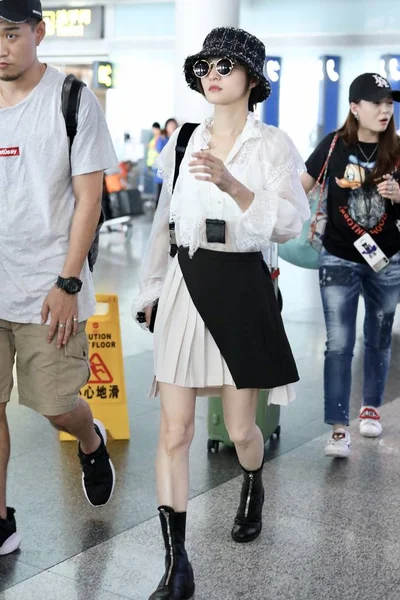 Taiwanese Singer Actress Zhang Shaohan Angela Zhang Front Right Arrives — Stock Photo, Image