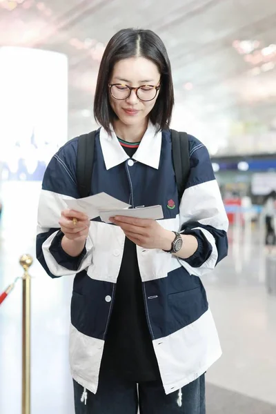 Modelo Chinês Liu Wen Aparece Aeroporto Internacional Pequim Capital Pequim — Fotografia de Stock