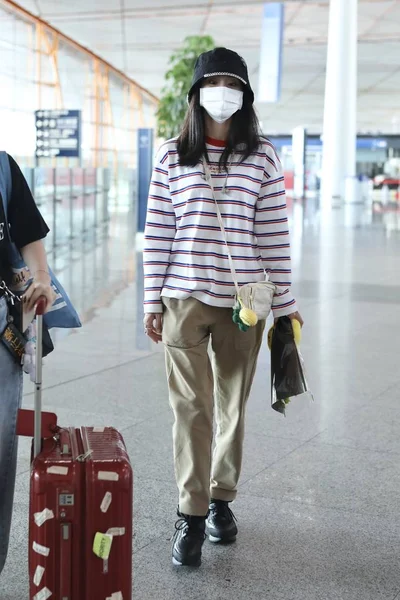 Cantante Chino Zhang Bichen Diamond Zhang Llega Aeropuerto Internacional Beijing — Foto de Stock