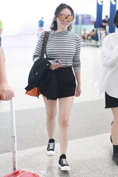 Cantora Chinesa Jane Zhang Zhang Liangying Chega Aeroporto Internacional Capital — Fotografia de Stock