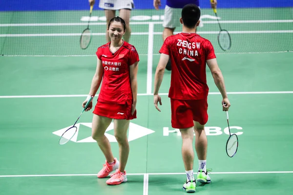 Jogadores Badminton Profissionais Chineses Zheng Siwei Huang Yaqiong Competem Contra — Fotografia de Stock