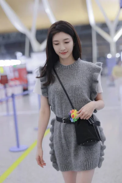 Китайская Актриса Цзян Шуин Прибыла Международный Аэропорт Шанхая Пудун Перед — стоковое фото