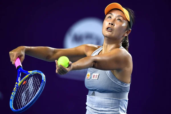 Tenista Profissional Chinês Peng Shuai Joga Contra Tenista Profissional Sérvia — Fotografia de Stock