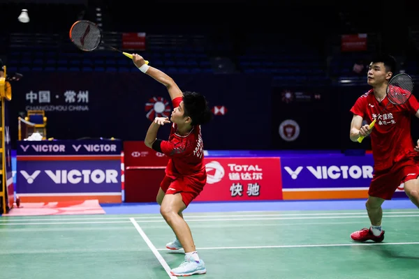 Jogadores Badminton Profissionais Chineses Wang Yilv Huang Dongping Competem Contra — Fotografia de Stock