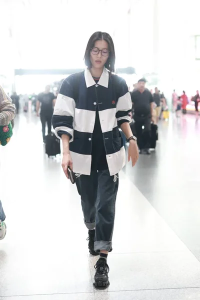 Chiński Model Liu Wen Pojawia Się Beijing Capital International Airport — Zdjęcie stockowe