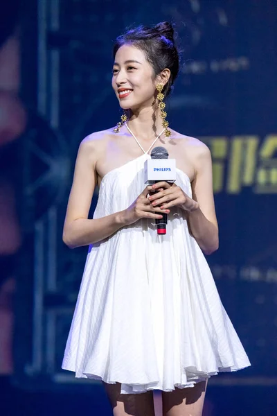 2019年9月17日 中国の女優周玉通が上海で開催されたフィリップス80周年記念式典に出席します — ストック写真