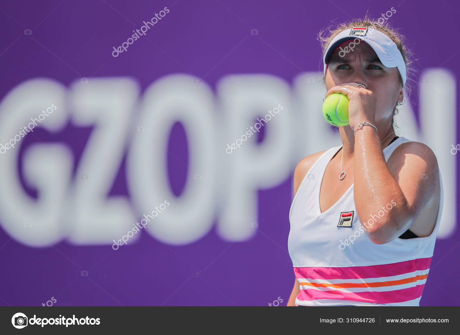 Sofia Kenin America Kisses Ball Final Women Single 2019 Wta – Stock