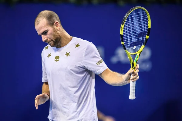 Franse Tennisser Adrian Mannarino Neemt Het Tegen Australische Professionele Tennisser — Stockfoto