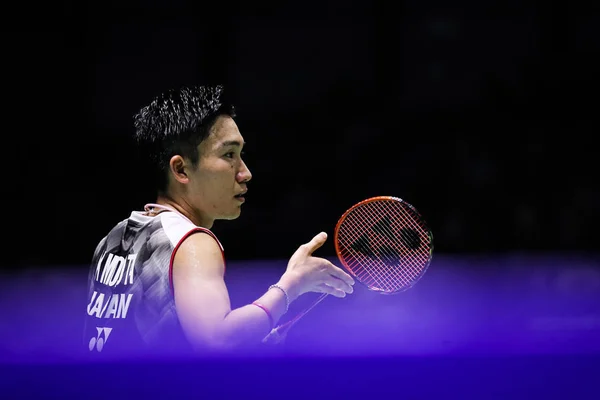 Der Japanische Badmintonprofi Kento Momota Tritt Gegen Die Indonesische Profi — Stockfoto