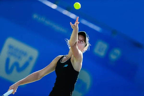 Fiona Ferro Francia Sirve Pelota Partido Contra Xinyun Han China — Foto de Stock