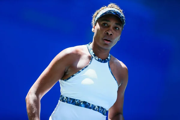 Americká Profesionální Tenistka Venus Williams Hraje Proti Americkému Profesionálnímu Tenistovi — Stock fotografie