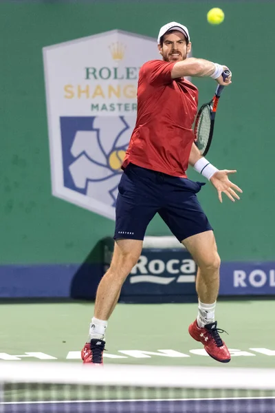 英国のプロテニス選手アンドリュー マレーは イタリアのプロテニス選手ファビオ フォニーニと2019年の第2ラウンドで競いますロレックス上海マスターズ 10月2019 — ストック写真