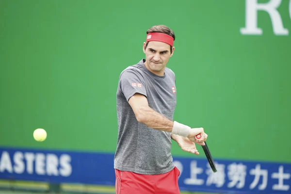 Jogador Tênis Profissional Suíço Roger Federer Treina Para Sua Terceira — Fotografia de Stock