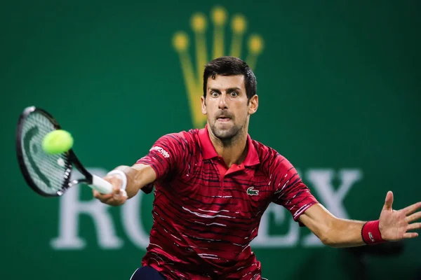 Joueur Tennis Professionnel Serbe Novak Djokovic Affronte Joueur Tennis Professionnel — Photo