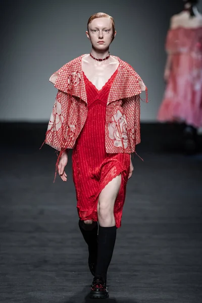 China Ban Xiaoxue 2020 lente zomer Fashion Week Shanghai — Stockfoto