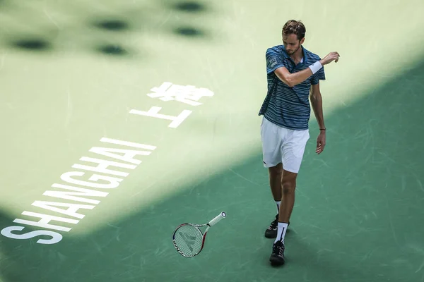 Joueur Tennis Professionnel Russe Daniil Medvedev Lance Raquette Contre Sol — Photo