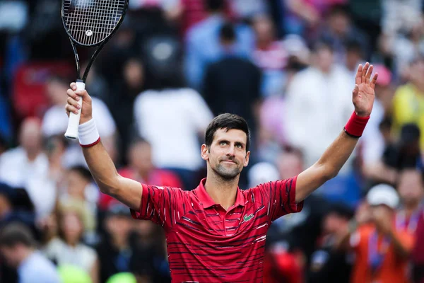 Servische Professionele Tennisspeler Novak Djokovic Neemt Het Tegen Amerikaanse Professionele — Stockfoto