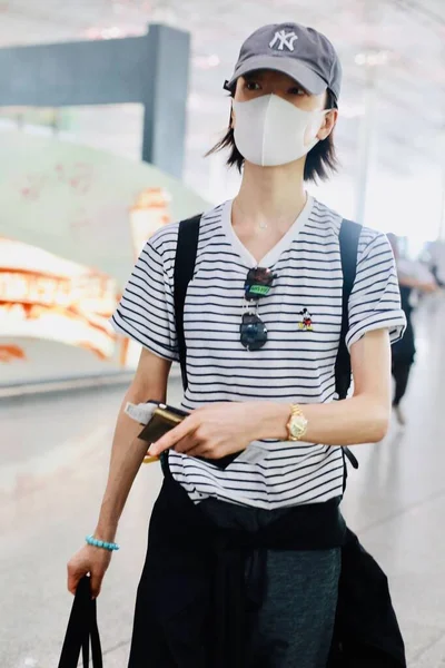 CHINA DU JUAN BEIJING AIRPORT FASHION — Stock Photo, Image