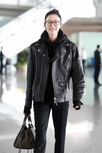 China Liu Wen Fashion Outfit Beijing Airport — Stockfoto