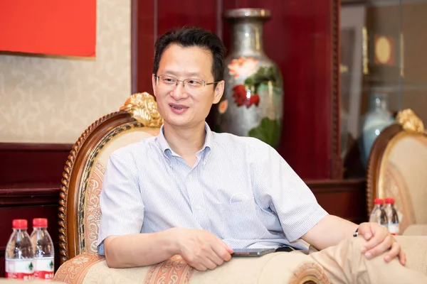 Profesor Xin Del Hospital Huashan Discurso Durante Una Reunión Con —  Fotos de Stock
