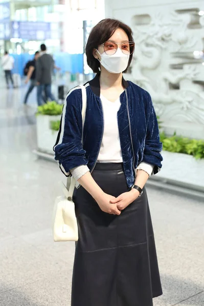 Kinesisk Sångerska Och Skådespelerska Chen Shu Anländer Till Pekings Flygplats — Stockfoto