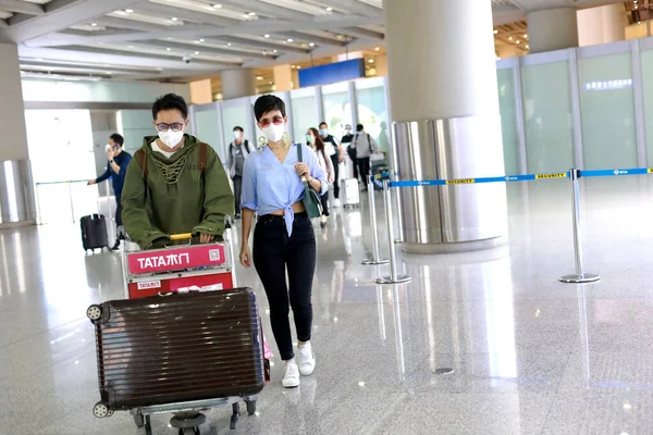 만노프 배우인 한겐그와 셀리나 홍콩계 미국인 여배우 송라이터 무술사는 2020 — 스톡 사진