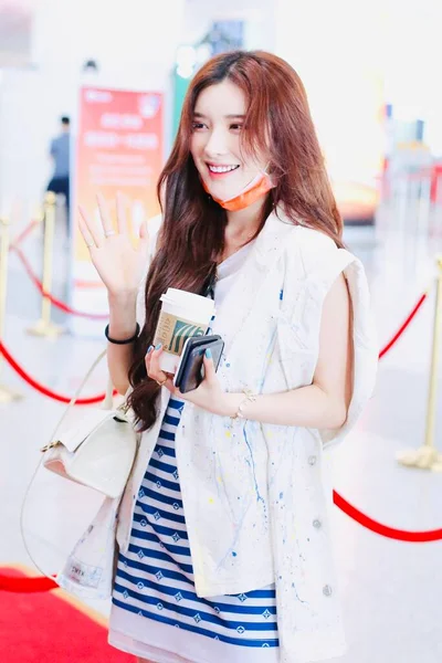 Китайська Акторка Співачка Даї Янні Прибуває Аеропорту Пекіні Китай Липня — стокове фото