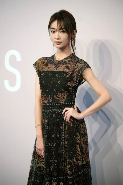 Aktris Tiongkok Jinyan Menghadiri Desainer Christian Dior Dreams Shanghai China — Stok Foto
