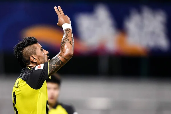 Brasiliansk Fotbollsspelare Paulinho Från Guangzhou Evergrande Taobao Firar Efter Poäng — Stockfoto