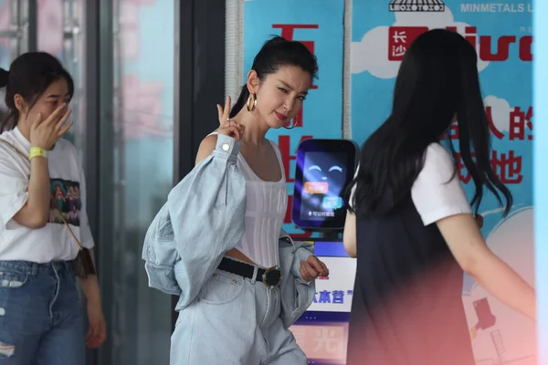 Chinese Actress Singer Bingbing Captured Winking Her Way Record Chinese — Stock Photo, Image