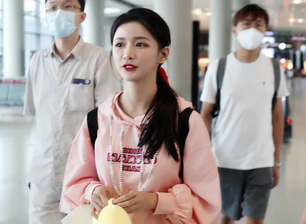 Chanteuse Actrice Malaisienne Joey Chua Arrive Aéroport Shanghai Avant Son — Photo