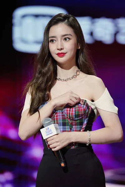 여배우이자 모델인 안젤라 Angela Yeung Wing 이름인 Angelaby 알려져 — 스톡 사진