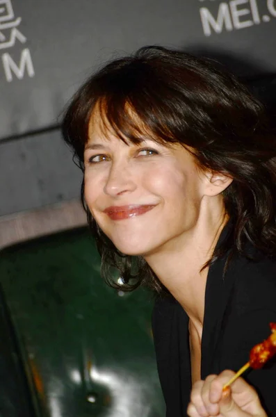 L Actrice Francaise Sophie Marceau Sourit Lors D Un Evenement Celebrant Le Cinquieme Anniversaire Du Site Chinois De Shopping De Mode De Luxe Mei Com A Shanghai Chine 21 Avril 15 La Celebrite L Actrice Francaise Sophie Marceau Sourit Lors D Un Evenement Celebrant Le Cinquieme Anniversaire Du Site Chinois De Shopping De Mode De Luxe Mei Com A Shanghai Chine 21 Avril 15 La Celebrite