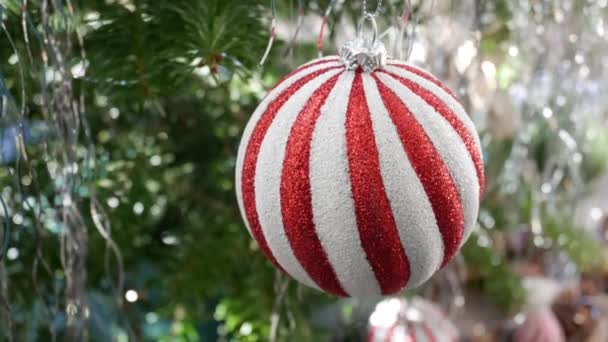 Swinging Christmas Bauble Tree — Vídeos de Stock