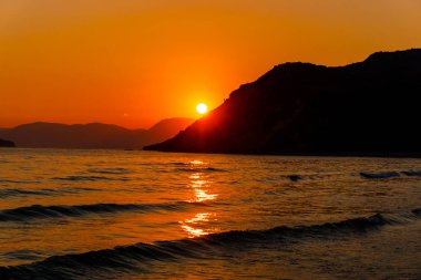 doğal deniz manzaralı güneş yansıma