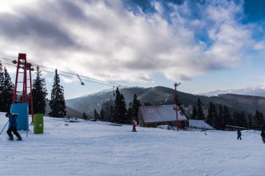 Bulutlu gökyüzü arka plan şaşırtıcı doğa manzaralı
