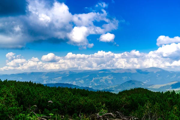 Fascinating Nature Mountain View Greenery Blue Cloudy Sky — Stock Photo, Image