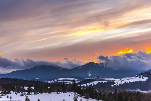 Increíble Vista Naturaleza Con Fondo Cielo Nublado — Foto de Stock