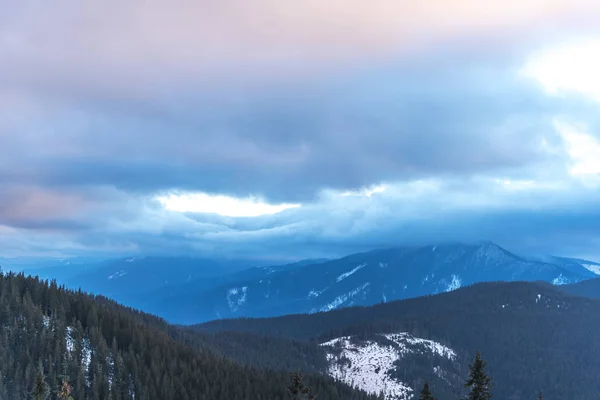 Incredibile Vista Sulla Natura Con Sfondo Cielo Nuvoloso — Foto Stock