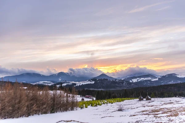 Increíble Vista Naturaleza Con Fondo Cielo Nublado — Foto de Stock