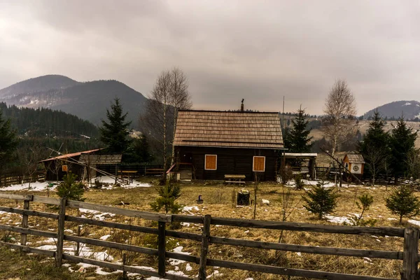 Vieille Maison Bois Dans Les Montagnes — Photo
