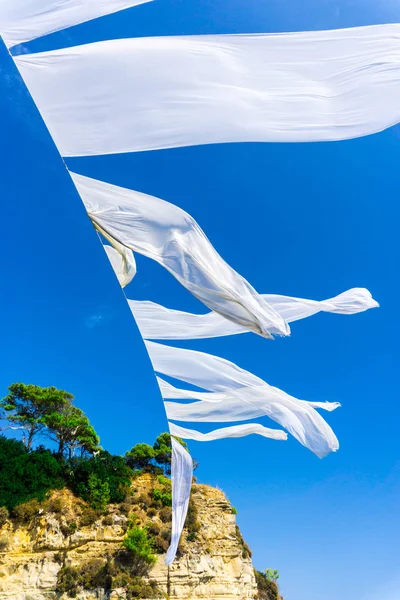 希腊扎金索斯岛空中的白床单 — 图库照片